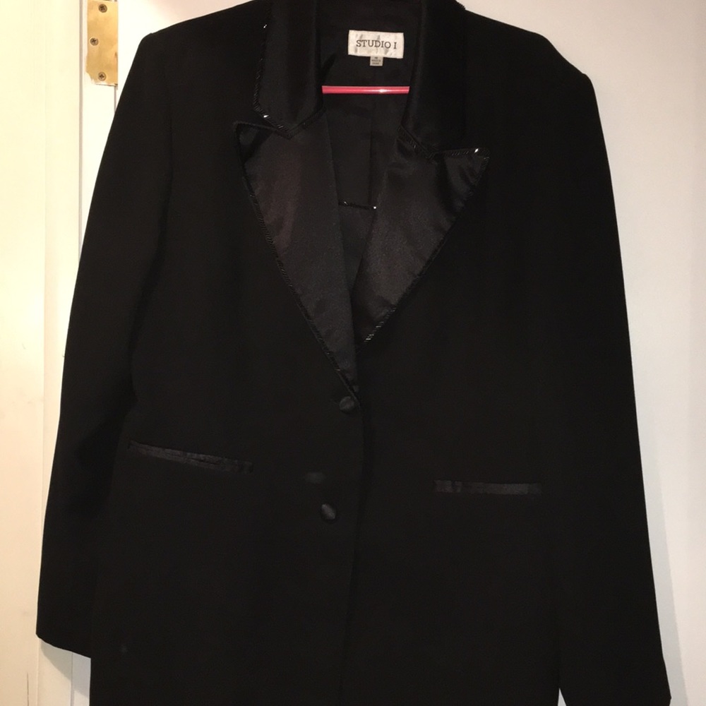 Fancy black jacket \ blazer